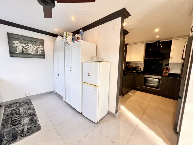 3 Bedroom Property for Sale in Plattekloof Glen Western Cape
